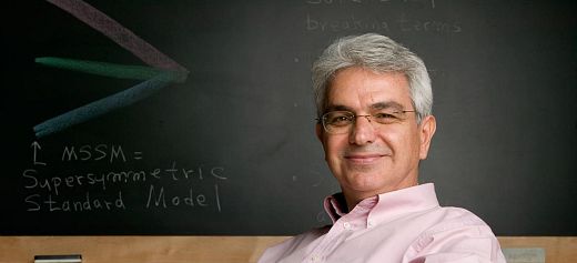 Greek physicist who has been honored with the Sakurai Prize