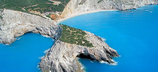 Δυο ελληνικά νησιά στους προορισμούς με τα πιο καθαρά νερά στον κόσμο