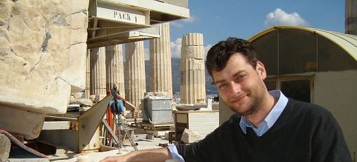 Ακόμα μια επιτυχία για τον Έλληνα κυνηγό κλεμμένων αρχαιοτήτων
