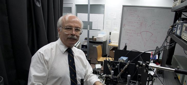 A pioneer in the science of Photonics and Photothermics