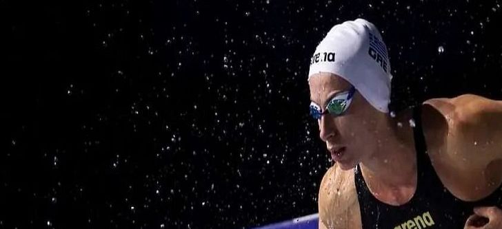 The Greek swimmer becomes “Golden” at the European Championship in Romania