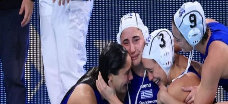 European bronze medal and qualification to the Olympics for the blue and white mermaids