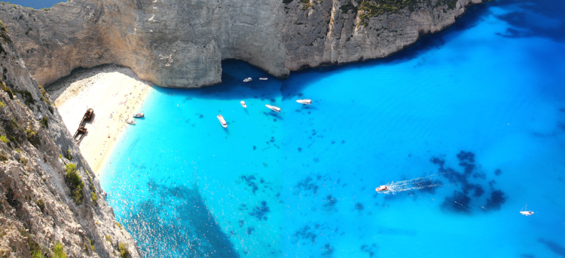 Bloomberg: Greek Tourism set for another record year