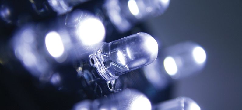 Ανοίγει ο δρόμος για γρηγορότερες LED με τη συμμετοχή Έλληνα ερευνητή