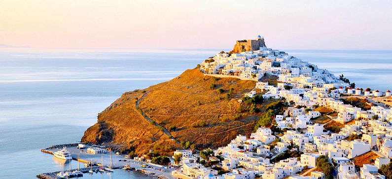 8 ελληνικά νησιά στα 10 κορυφαία της Ευρώπης για το 2016