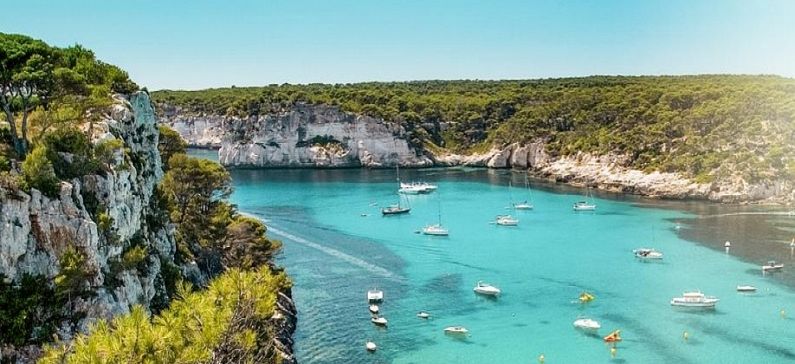 2 ελληνικές παραλίες ανάμεσα στις 10 κορυφαίες της Ευρώπης στο Instagram