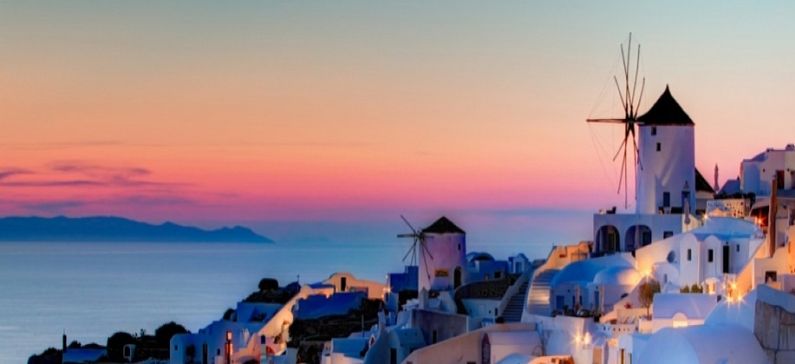 2 Greek destinations in the top 10 most captivating ports in the Mediterranean