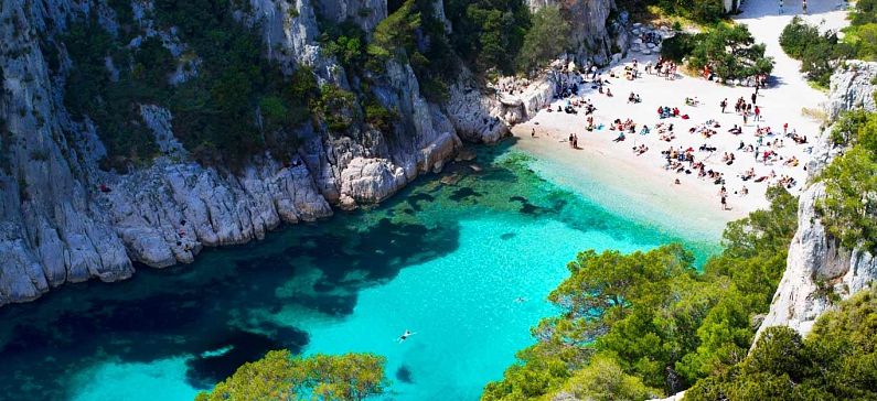 3 Greek beaches among the best beaches in Europe for May