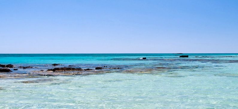 Μια ελληνική παραλία στις 11 πιο πολύχρωμες παραλίες στον κόσμο