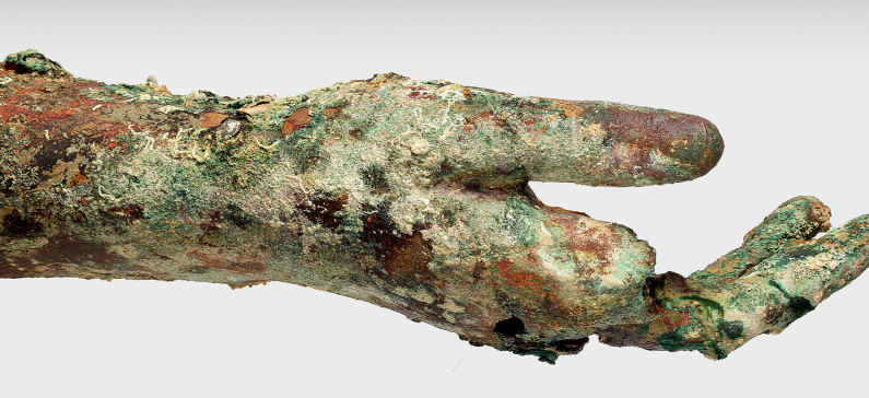 New archaeological treasures from the Antikythera shipwreck