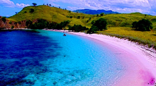 Tangsi Beach of Lombok – Indonesia